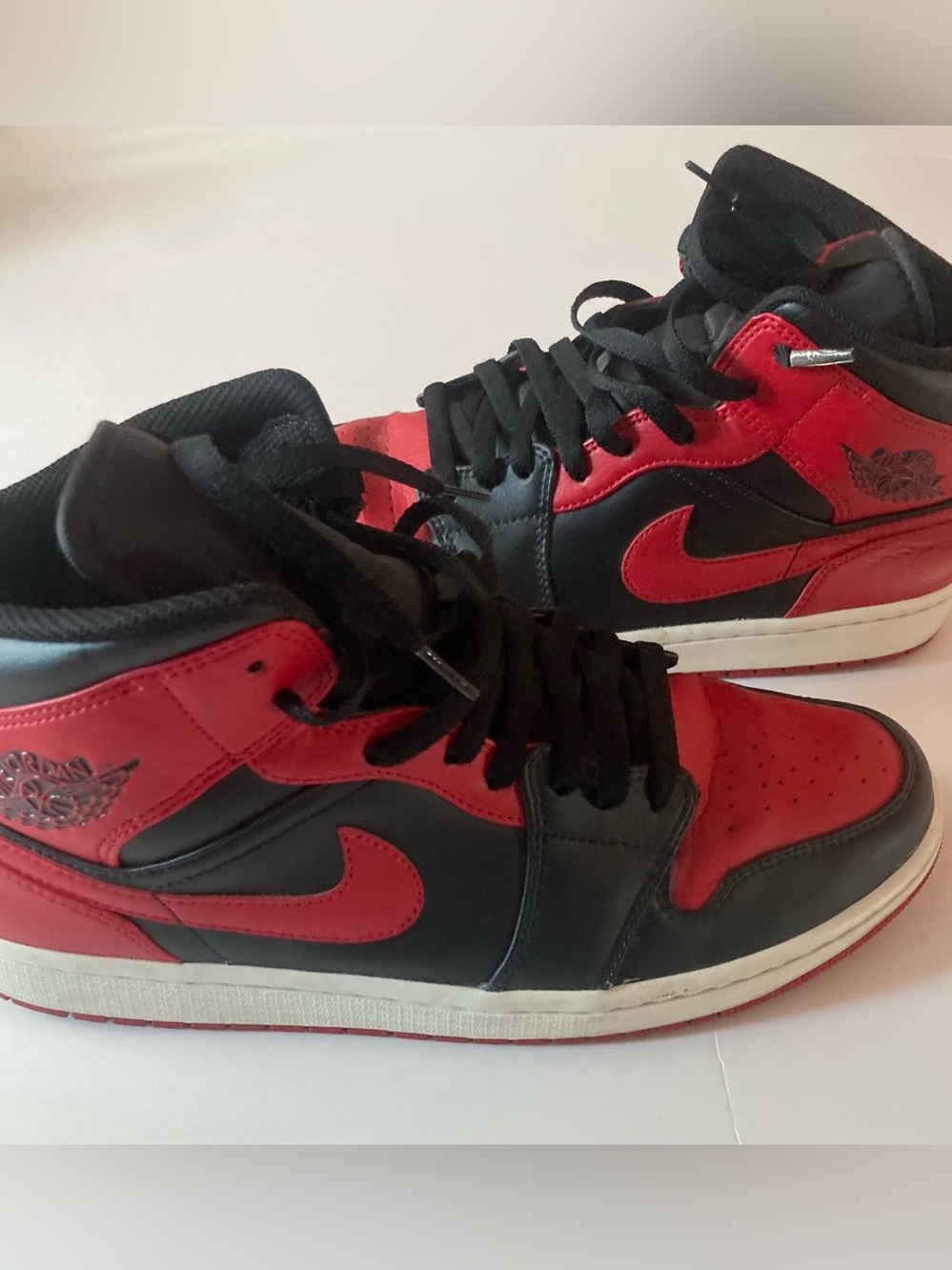 Jordan Air Men’s SZ 11 Black and Red High-Top Sneakers